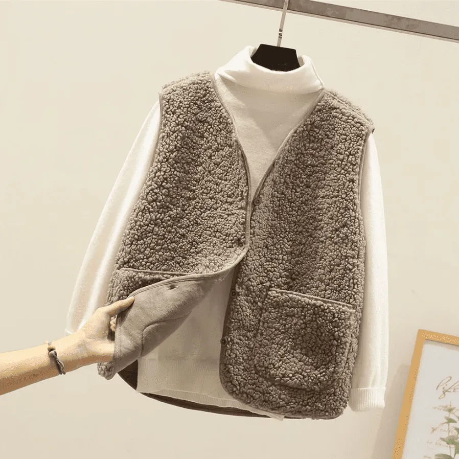 Clara | Classic Cardigan