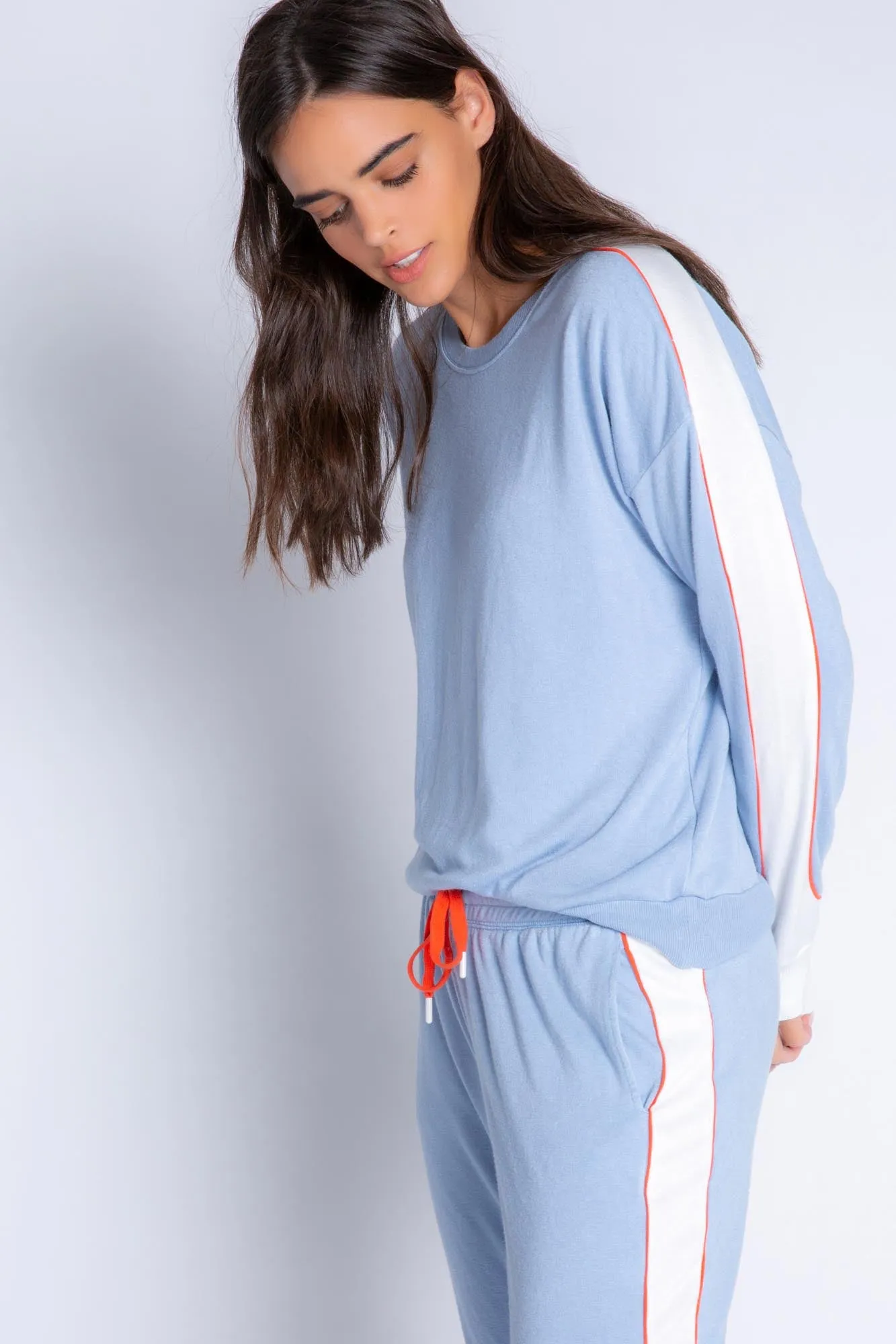 ROLLER DERBY LOUNGE SET